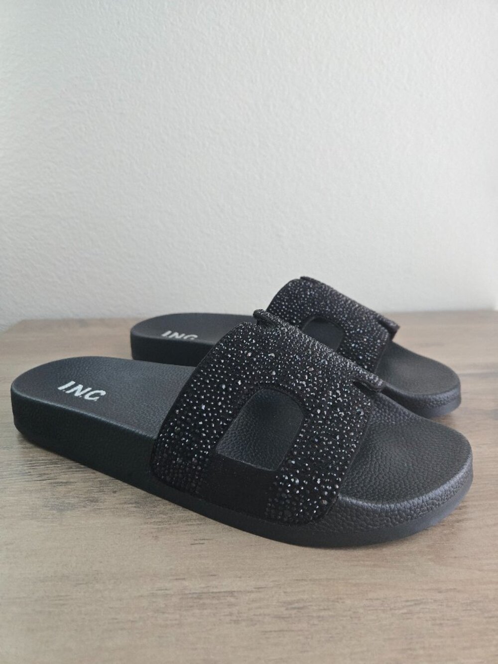 I.N.C. International Concepts Rhinestone Slip-In Pia Pool Slides Black Size 11M